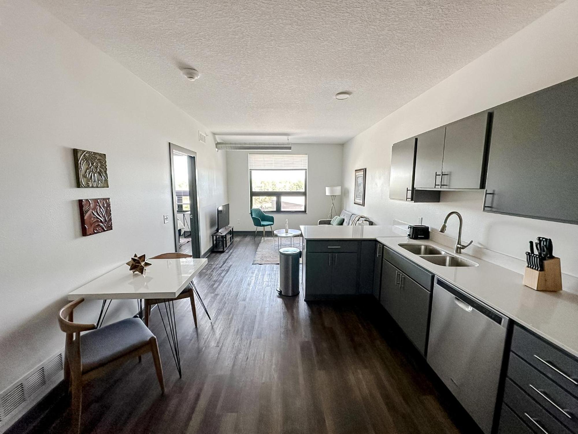 Modern 1BD/1BA Des Moines Apartments Exterior foto